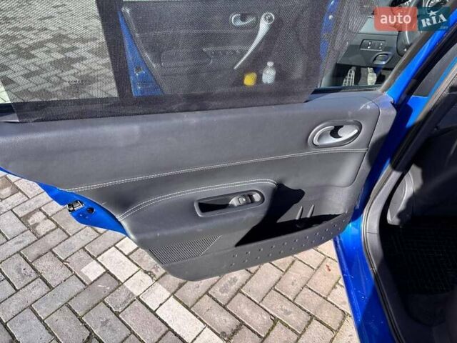 Синий Рено Меган, объемом двигателя 1.6 л и пробегом 206 тыс. км за 6200 $, фото 41 на Automoto.ua