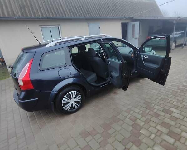 Синій Рено Меган, об'ємом двигуна 1.5 л та пробігом 213 тис. км за 6200 $, фото 3 на Automoto.ua