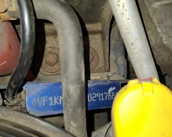 Синий Рено Меган, объемом двигателя 1.6 л и пробегом 228 тыс. км за 5500 $, фото 25 на Automoto.ua