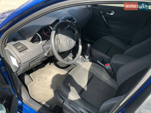 Синий Рено Меган, объемом двигателя 1.6 л и пробегом 260 тыс. км за 6500 $, фото 22 на Automoto.ua