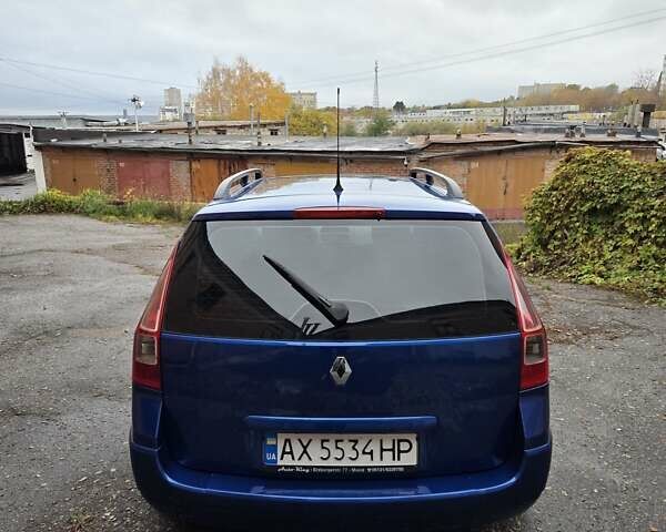 Синий Рено Меган, объемом двигателя 1.6 л и пробегом 350 тыс. км за 5000 $, фото 7 на Automoto.ua