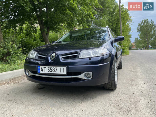 Синий Рено Меган, объемом двигателя 1.6 л и пробегом 274 тыс. км за 6100 $, фото 1 на Automoto.ua