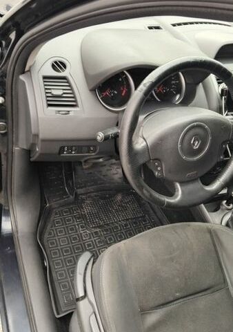 Синій Рено Меган, об'ємом двигуна 1.46 л та пробігом 383 тис. км за 5550 $, фото 10 на Automoto.ua