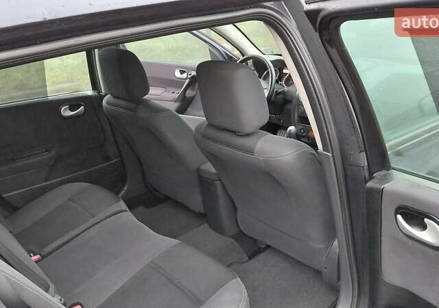 Синий Рено Меган, объемом двигателя 1.5 л и пробегом 244 тыс. км за 4900 $, фото 21 на Automoto.ua