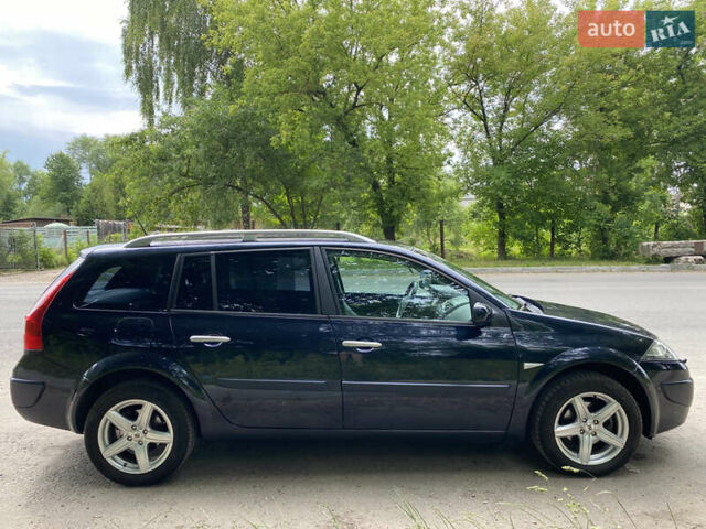 Синий Рено Меган, объемом двигателя 1.6 л и пробегом 274 тыс. км за 6100 $, фото 7 на Automoto.ua