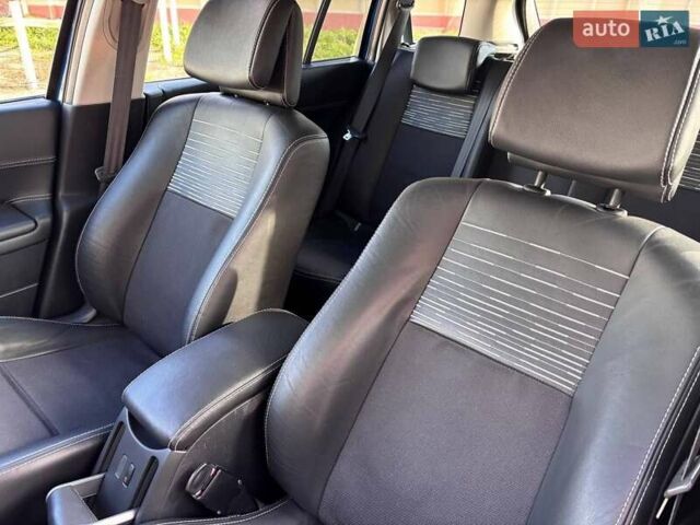 Синий Рено Меган, объемом двигателя 1.6 л и пробегом 206 тыс. км за 6200 $, фото 33 на Automoto.ua