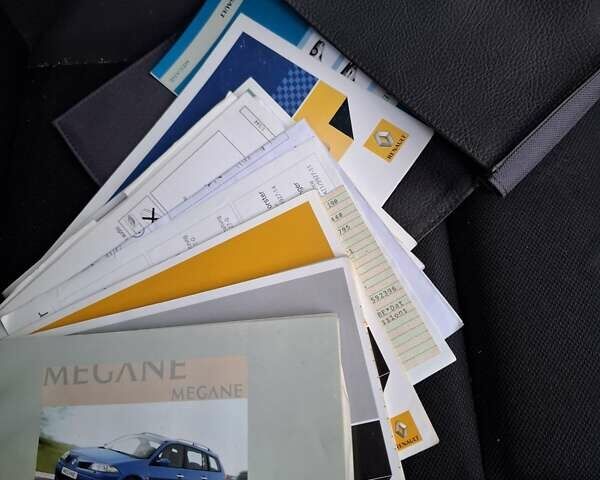 Синий Рено Меган, объемом двигателя 1.6 л и пробегом 228 тыс. км за 5500 $, фото 35 на Automoto.ua