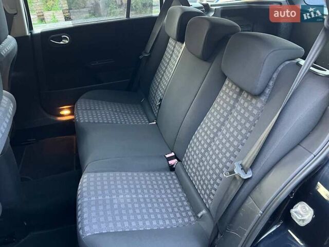 Синий Рено Меган, объемом двигателя 1.6 л и пробегом 212 тыс. км за 5600 $, фото 94 на Automoto.ua