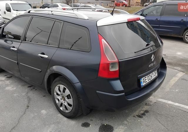 Синій Рено Меган, об'ємом двигуна 1.46 л та пробігом 383 тис. км за 5550 $, фото 4 на Automoto.ua