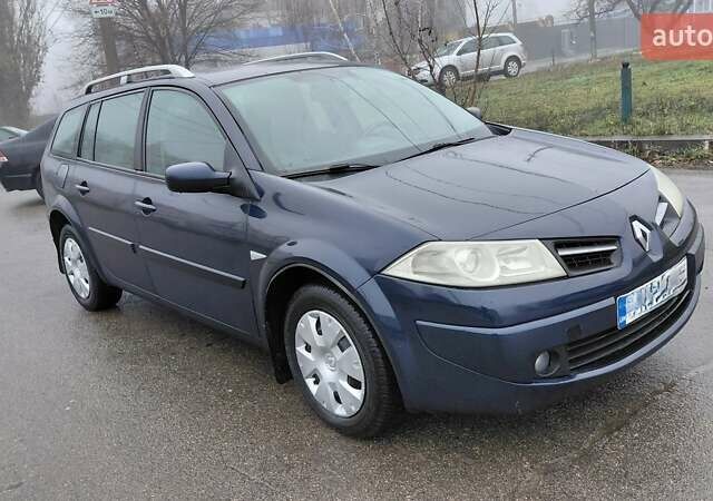 Синий Рено Меган, объемом двигателя 1.5 л и пробегом 244 тыс. км за 4900 $, фото 3 на Automoto.ua