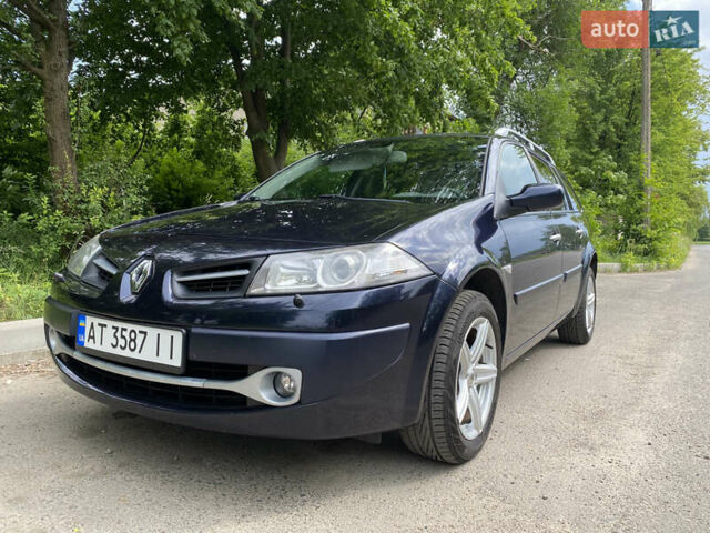 Синий Рено Меган, объемом двигателя 1.6 л и пробегом 274 тыс. км за 6100 $, фото 2 на Automoto.ua