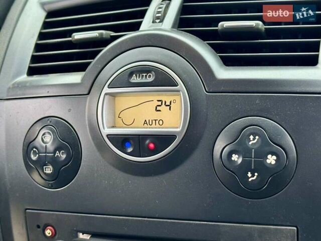 Синий Рено Меган, объемом двигателя 1.46 л и пробегом 392 тыс. км за 4799 $, фото 38 на Automoto.ua