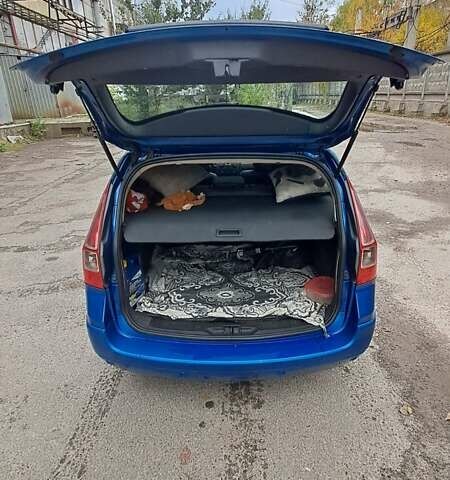 Рено Меган 2008 у Белой Церкве на Automoto.ua Синій Рено Меган, об'ємом двигуна 1.6 л та пробігом 202 тис. км за 6300 $, фото 10 на Automoto.ua