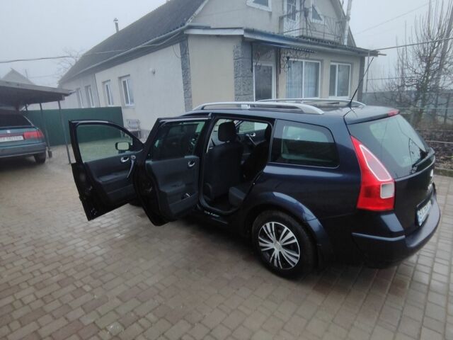 Синий Рено Меган, объемом двигателя 1.5 л и пробегом 213 тыс. км за 6200 $, фото 5 на Automoto.ua