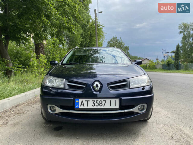 Синий Рено Меган, объемом двигателя 1.6 л и пробегом 274 тыс. км за 6100 $, фото 3 на Automoto.ua