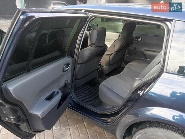 Синий Рено Меган, объемом двигателя 1.46 л и пробегом 300 тыс. км за 5279 $, фото 8 на Automoto.ua