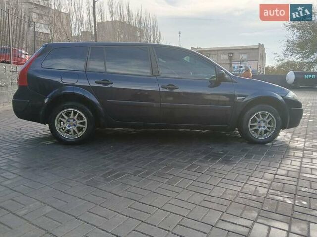 Синий Рено Меган, объемом двигателя 1.46 л и пробегом 300 тыс. км за 5279 $, фото 15 на Automoto.ua