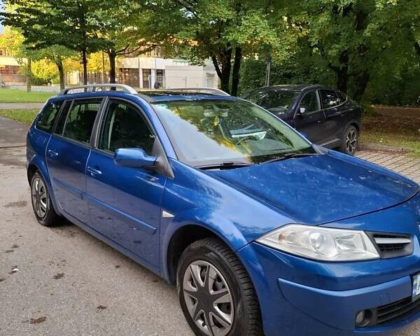 Синий Рено Меган, объемом двигателя 1.6 л и пробегом 228 тыс. км за 5500 $, фото 11 на Automoto.ua
