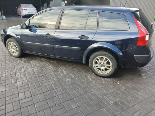 Синий Рено Меган, объемом двигателя 1.5 л и пробегом 300 тыс. км за 5000 $, фото 16 на Automoto.ua