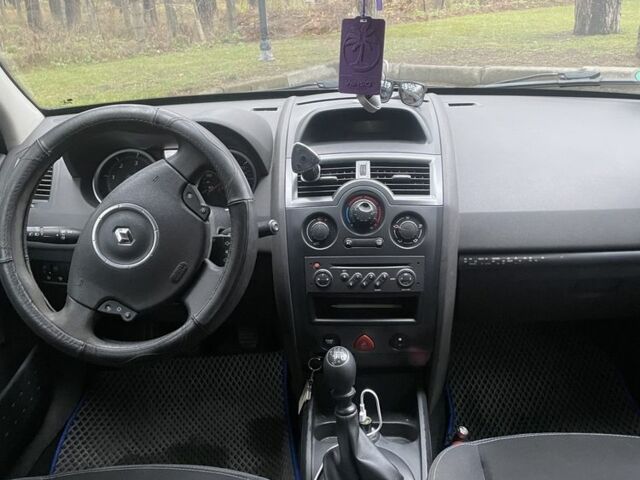 Синий Рено Меган, объемом двигателя 1.5 л и пробегом 235 тыс. км за 5400 $, фото 5 на Automoto.ua