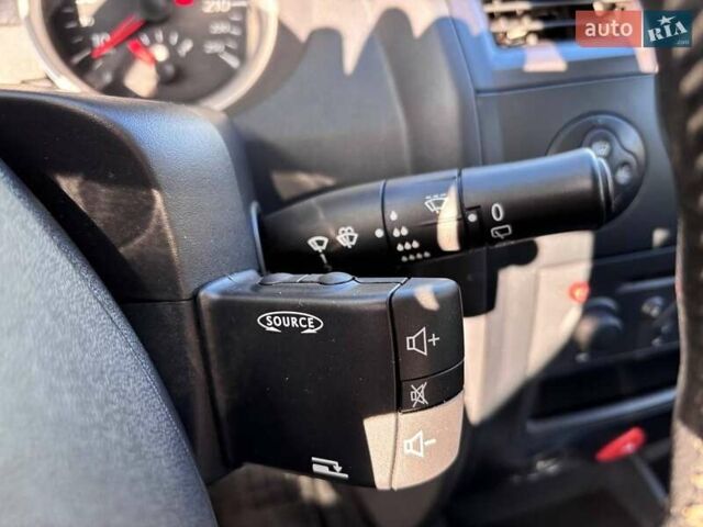 Синий Рено Меган, объемом двигателя 1.6 л и пробегом 206 тыс. км за 6200 $, фото 20 на Automoto.ua