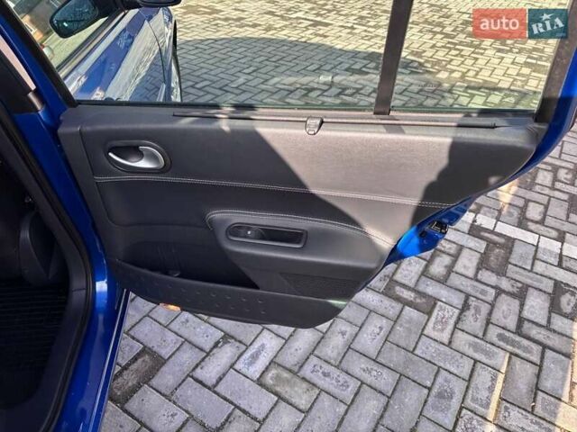 Синий Рено Меган, объемом двигателя 1.6 л и пробегом 206 тыс. км за 6200 $, фото 42 на Automoto.ua