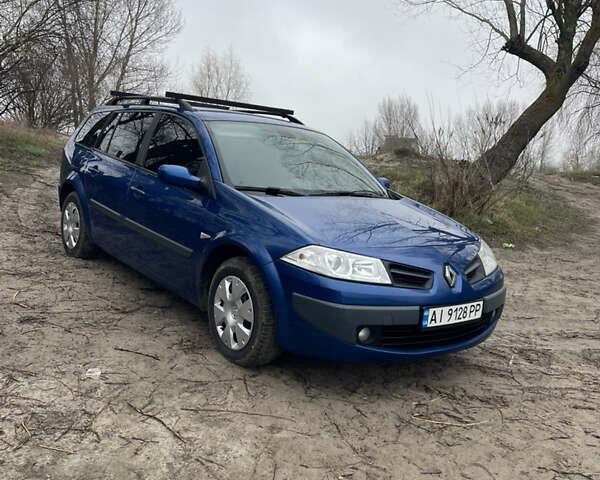 Синий Рено Меган, объемом двигателя 1.6 л и пробегом 208 тыс. км за 6300 $, фото 3 на Automoto.ua