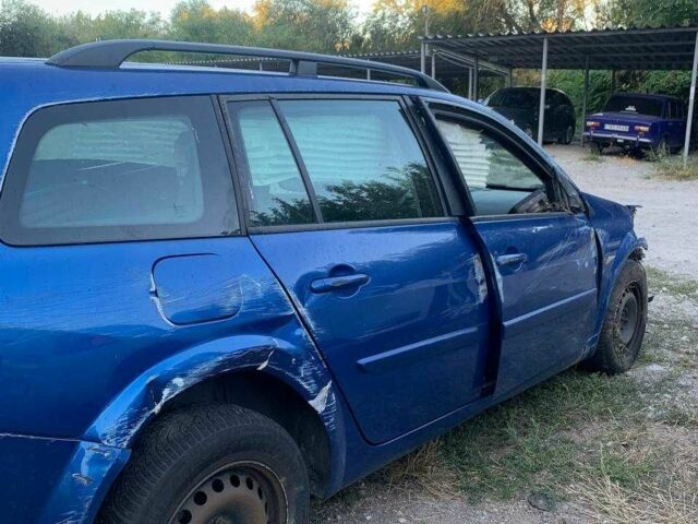 Синий Рено Меган, объемом двигателя 1.9 л и пробегом 397 тыс. км за 1120 $, фото 3 на Automoto.ua