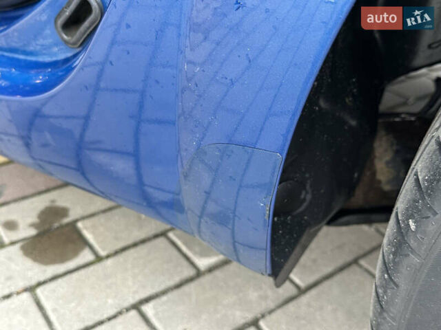 Синій Рено Меган, об'ємом двигуна 2 л та пробігом 174 тис. км за 5690 $, фото 26 на Automoto.ua