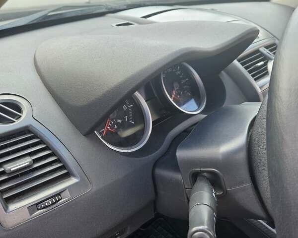 Синий Рено Меган, объемом двигателя 1.87 л и пробегом 384 тыс. км за 6500 $, фото 9 на Automoto.ua