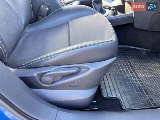 Синий Рено Меган, объемом двигателя 1.6 л и пробегом 206 тыс. км за 6200 $, фото 35 на Automoto.ua