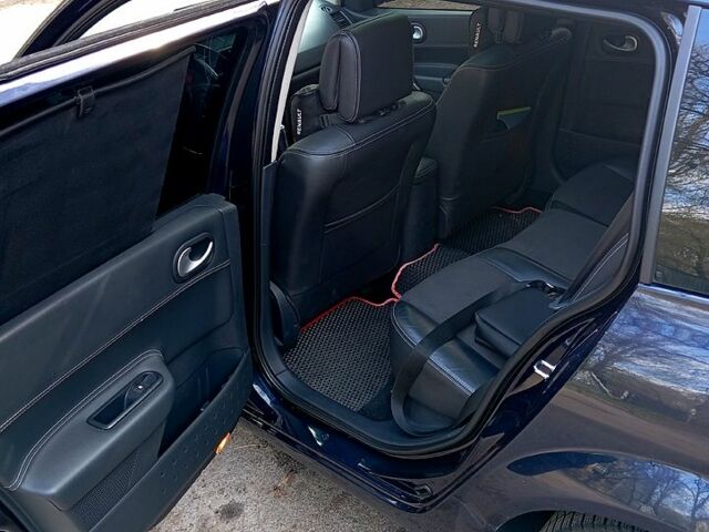 Синий Рено Меган, объемом двигателя 1.6 л и пробегом 260 тыс. км за 5500 $, фото 2 на Automoto.ua