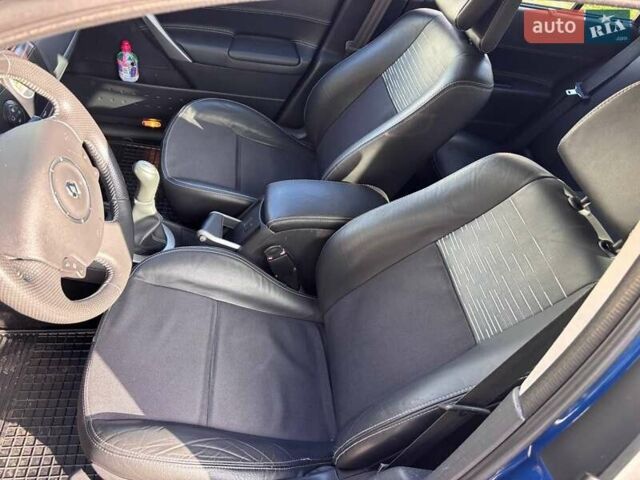 Синий Рено Меган, объемом двигателя 1.6 л и пробегом 206 тыс. км за 6200 $, фото 32 на Automoto.ua