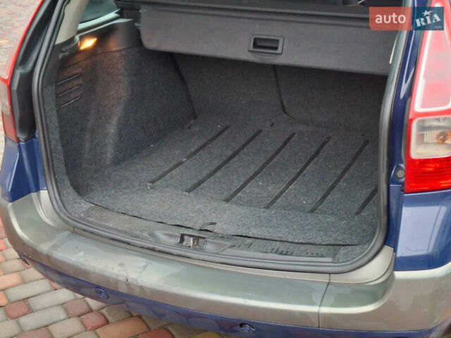 Синій Рено Меган, об'ємом двигуна 2 л та пробігом 155 тис. км за 5500 $, фото 23 на Automoto.ua