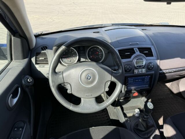 Синій Рено Меган, об'ємом двигуна 2 л та пробігом 240 тис. км за 5599 $, фото 6 на Automoto.ua
