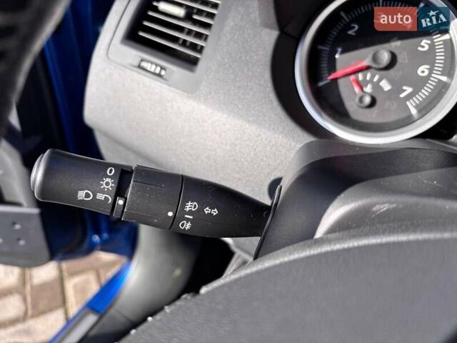 Синий Рено Меган, объемом двигателя 1.6 л и пробегом 206 тыс. км за 6200 $, фото 21 на Automoto.ua