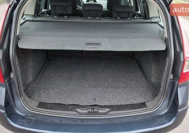 Синий Рено Меган, объемом двигателя 1.5 л и пробегом 244 тыс. км за 4900 $, фото 14 на Automoto.ua