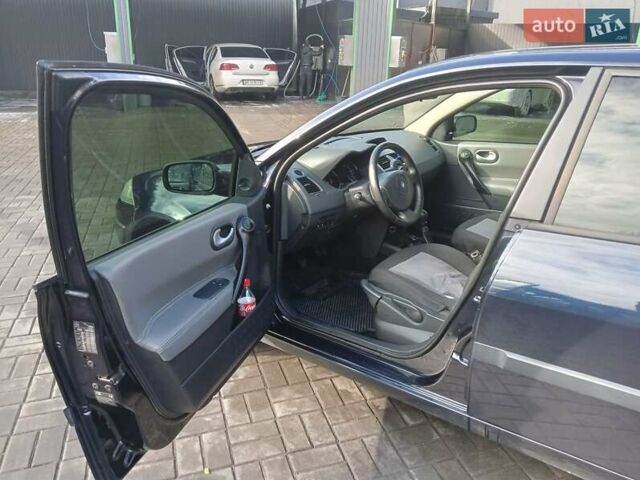 Синий Рено Меган, объемом двигателя 1.46 л и пробегом 300 тыс. км за 5279 $, фото 6 на Automoto.ua