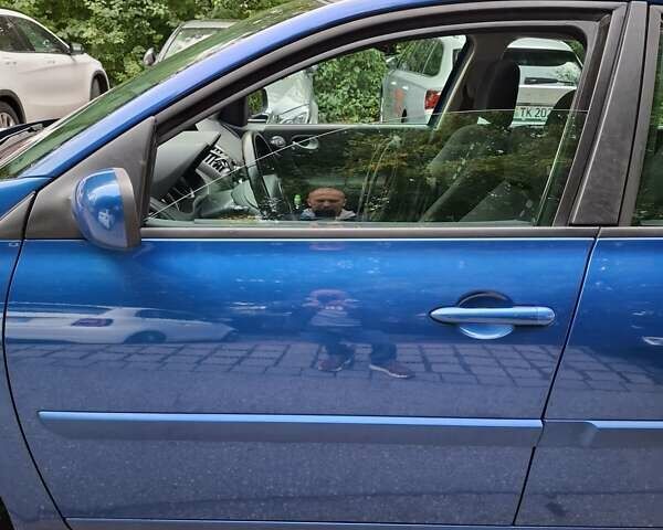 Синий Рено Меган, объемом двигателя 1.6 л и пробегом 228 тыс. км за 5500 $, фото 12 на Automoto.ua