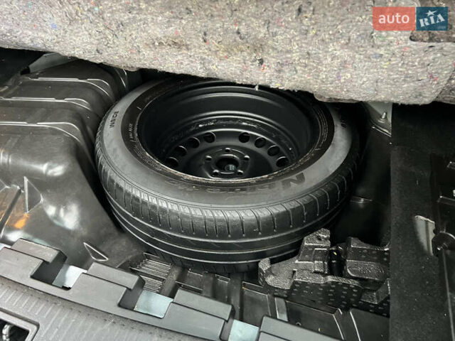 Синій Рено Меган, об'ємом двигуна 1.5 л та пробігом 192 тис. км за 7600 $, фото 41 на Automoto.ua