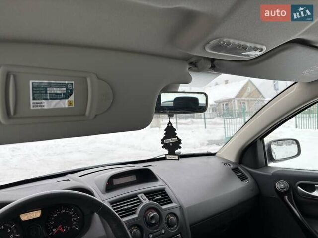 Синий Рено Меган, объемом двигателя 1.6 л и пробегом 225 тыс. км за 5650 $, фото 17 на Automoto.ua