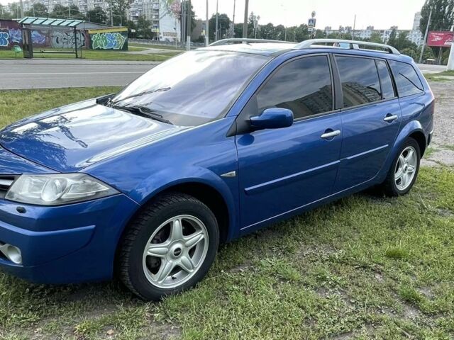 Синий Рено Меган, объемом двигателя 1.6 л и пробегом 200 тыс. км за 5850 $, фото 2 на Automoto.ua