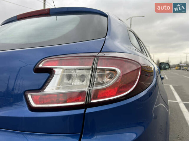 Синий Рено Меган, объемом двигателя 1.6 л и пробегом 252 тыс. км за 7000 $, фото 32 на Automoto.ua