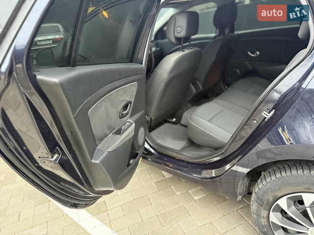 Синий Рено Меган, объемом двигателя 1.46 л и пробегом 220 тыс. км за 5600 $, фото 20 на Automoto.ua