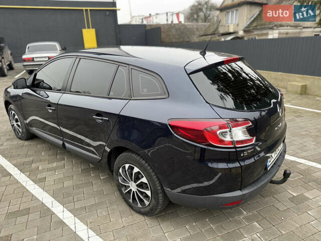 Синий Рено Меган, объемом двигателя 1.46 л и пробегом 220 тыс. км за 5600 $, фото 5 на Automoto.ua