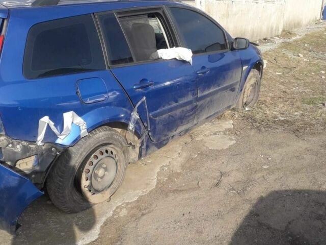Рено Меган 2009 у Широком на Automoto.ua Синій Рено Меган, об'ємом двигуна 1.6 л та пробігом 180 тис. км за 1800 $, фото 3 на Automoto.ua