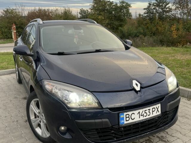 Синій Рено Меган, об'ємом двигуна 1.9 л та пробігом 300 тис. км за 6500 $, фото 1 на Automoto.ua