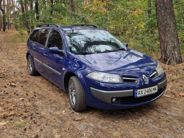 Синий Рено Меган, объемом двигателя 1.6 л и пробегом 350 тыс. км за 5200 $, фото 1 на Automoto.ua