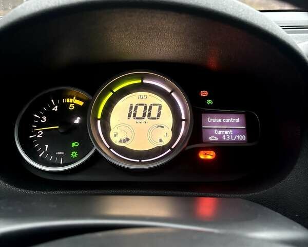 Синий Рено Меган, объемом двигателя 1.46 л и пробегом 355 тыс. км за 4700 $, фото 9 на Automoto.ua