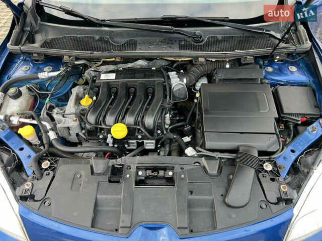 Синій Рено Меган, об'ємом двигуна 1.6 л та пробігом 252 тис. км за 6750 $, фото 56 на Automoto.ua